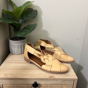 Lightly worn FreePeople sandals size 10